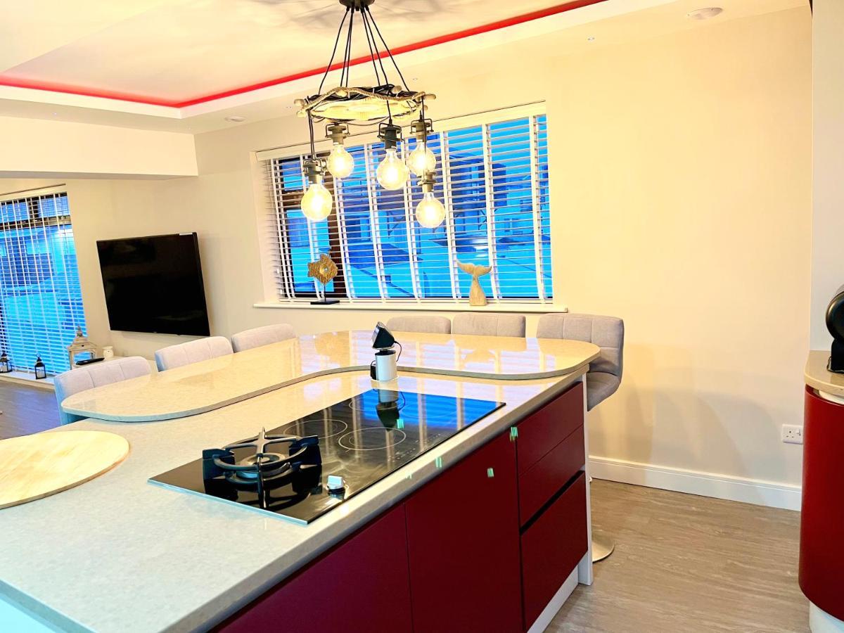 3 Bedroom Deganwy Sea View Beach House Ll31 ภายนอก รูปภาพ