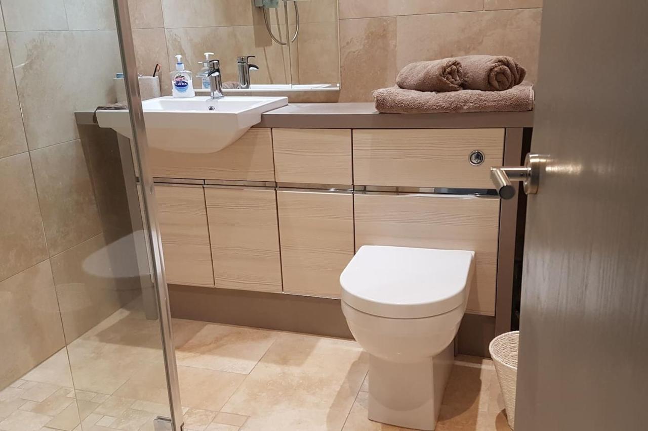 3 Bedroom Deganwy Sea View Beach House Ll31 ภายนอก รูปภาพ