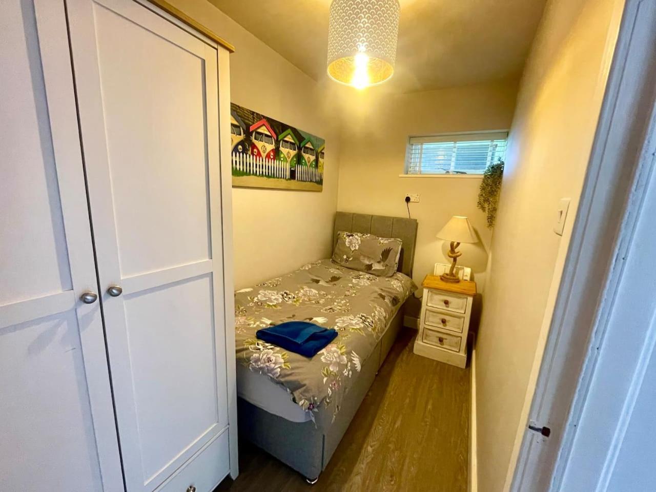 3 Bedroom Deganwy Sea View Beach House Ll31 ภายนอก รูปภาพ